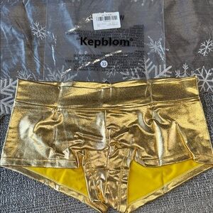 Kepblom Gold Metallic Shorts